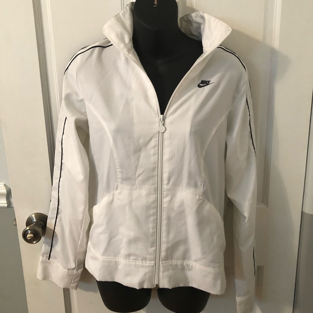 Nike women’s white with black jacket size small.